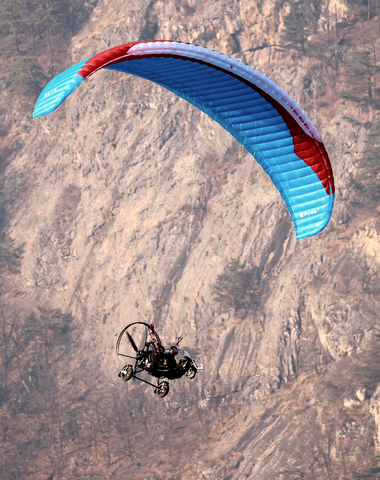 Gin Condor 2 - Paramotor Tandem